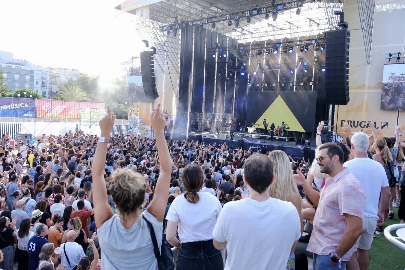 Casi 30.000 personas disfrutan del regreso del Festival No Sin Música de Cádiz