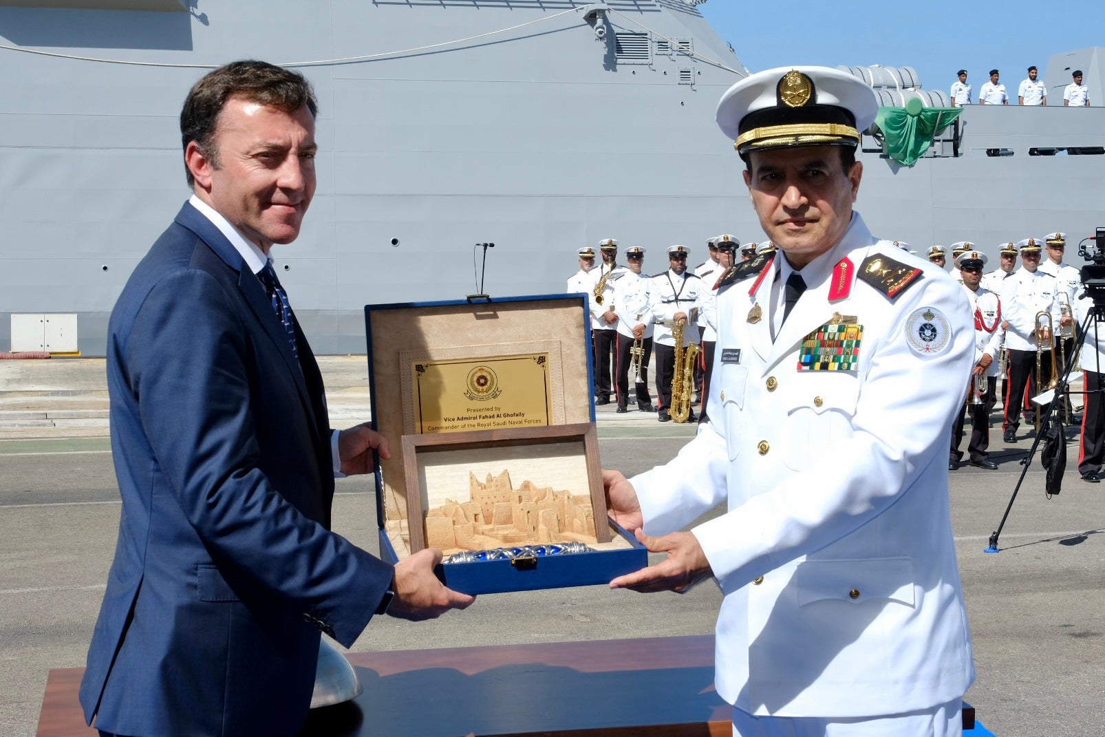 En imágenes: Navantia entrega a Arabia Saudí la segunda corbeta construida en Bahía de Cádiz