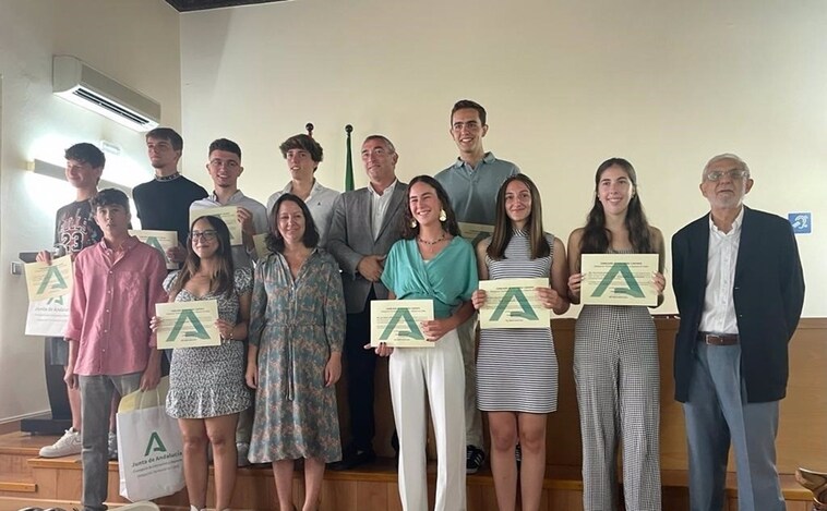 La Junta premia la excelencia académica de diez estudiantes de Bachillerato en la provincia de Cádiz