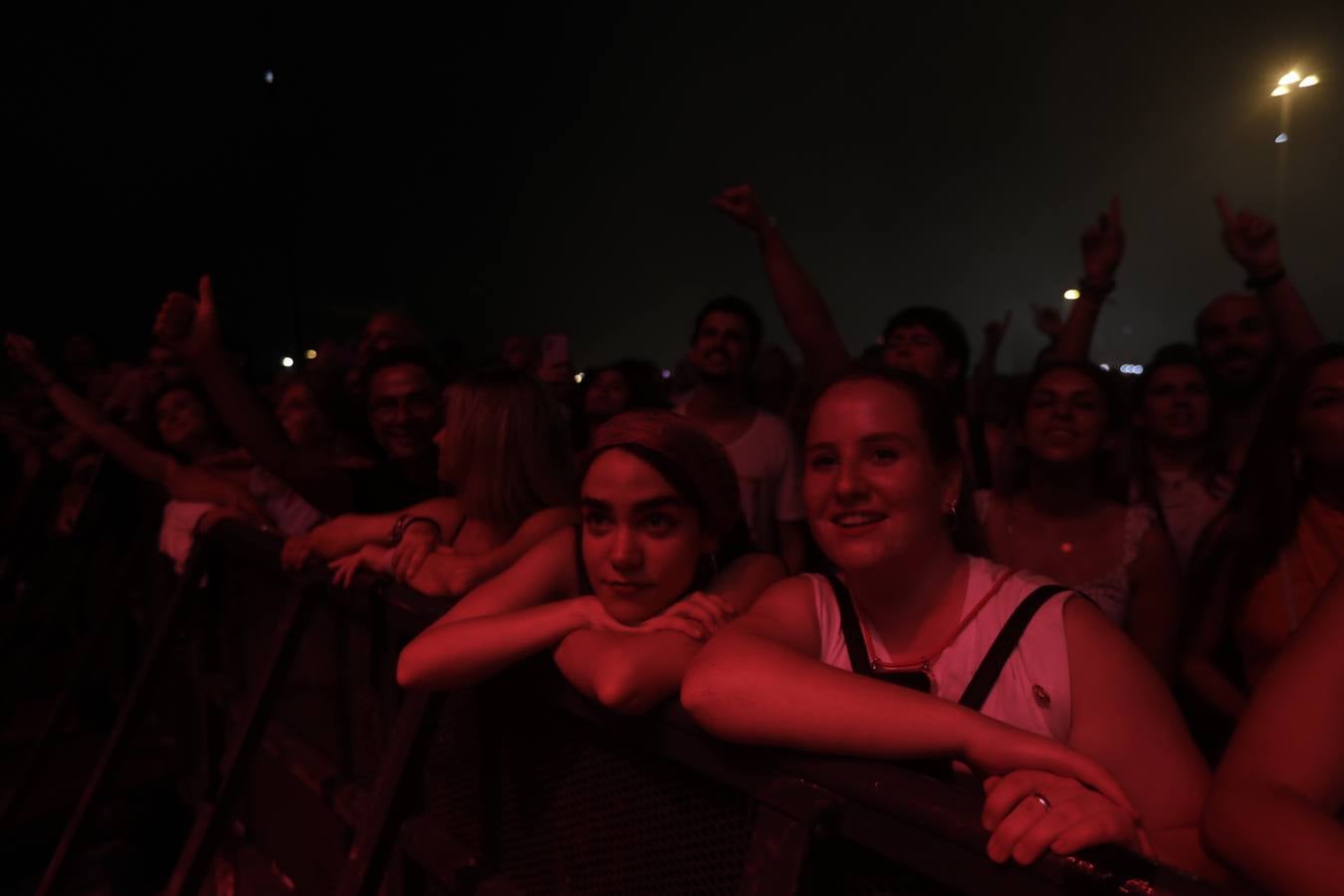 Búscate en la galería de imágenes del concierto de Izal en Cádiz