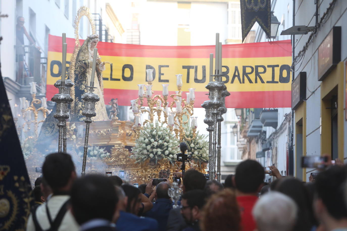 Las imágenes del traslado de la Dolorosa de la archicofradía de la Palma al santuario de la Patrona