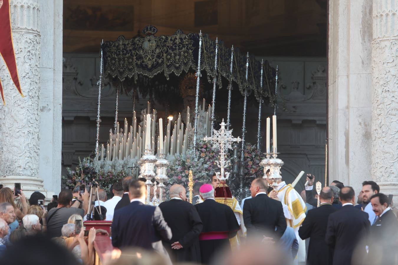 Fotos: La Viña se entrega a su Virgen de las Penas el día de su coronación