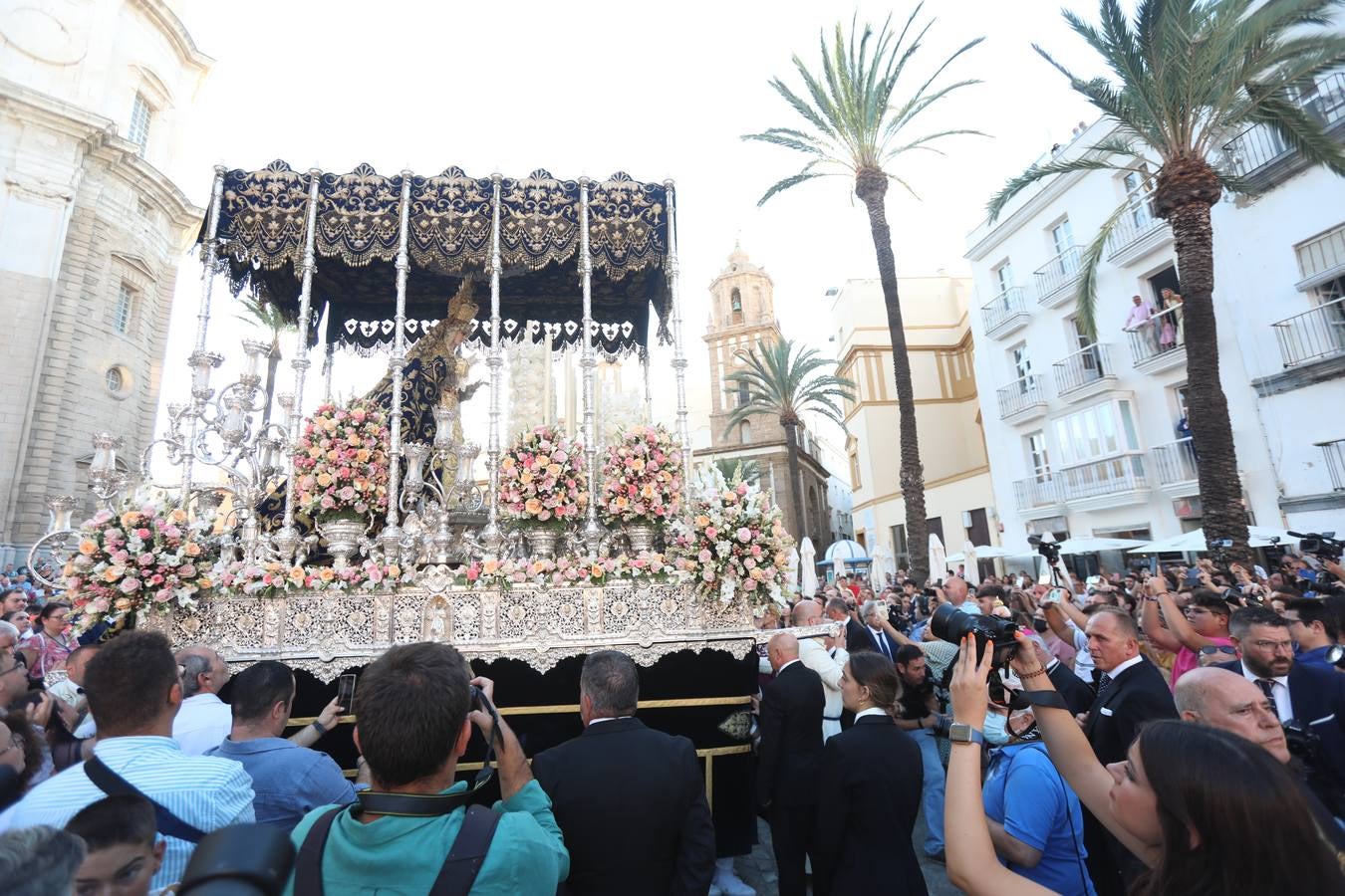 Fotos: La Viña se entrega a su Virgen de las Penas el día de su coronación