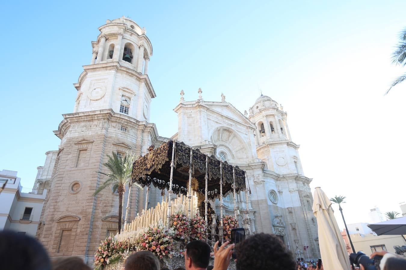 Fotos: La Viña se entrega a su Virgen de las Penas el día de su coronación