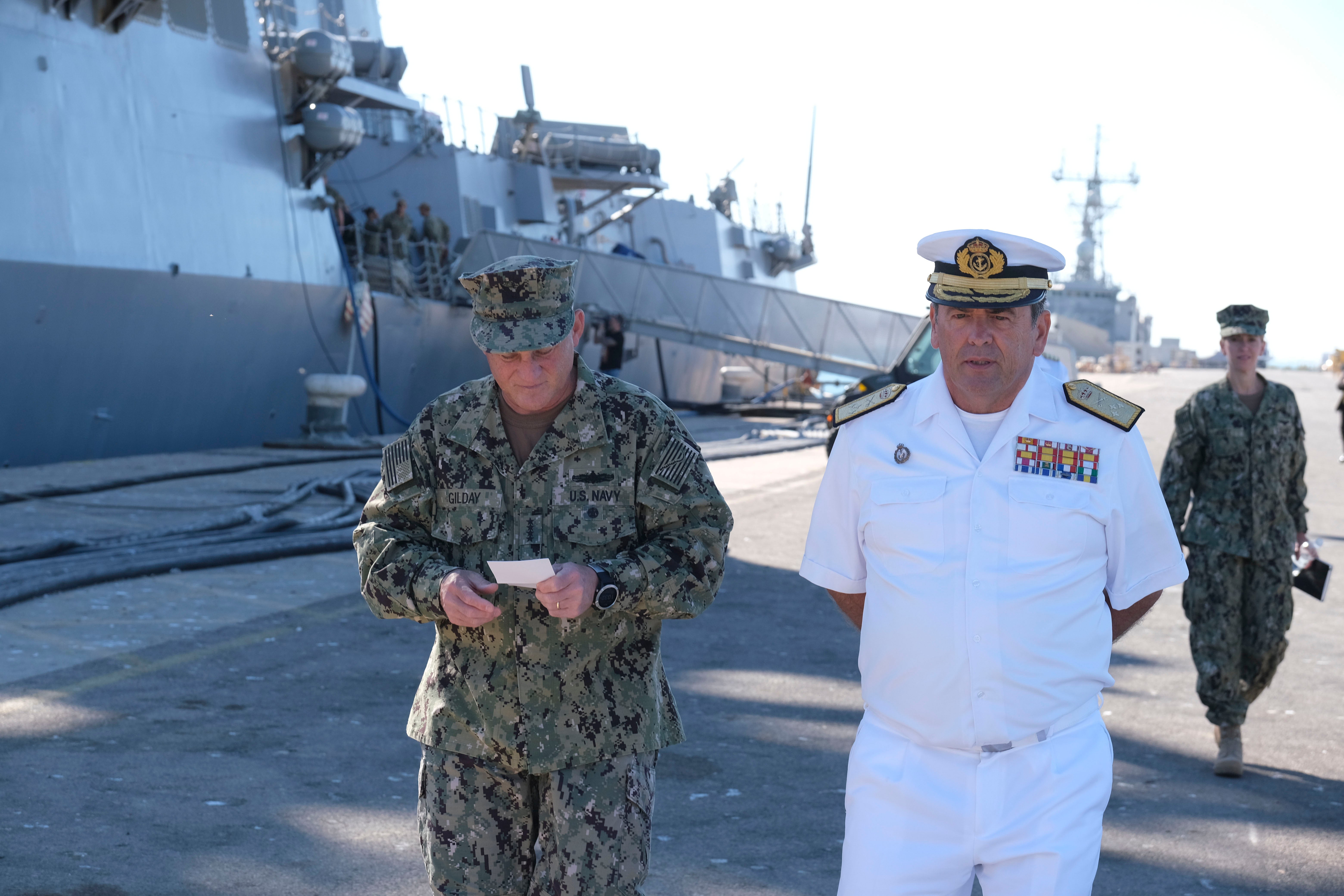 Fotos: la llegada del destructor norteamericano USS Bulkeley a la base de Rota