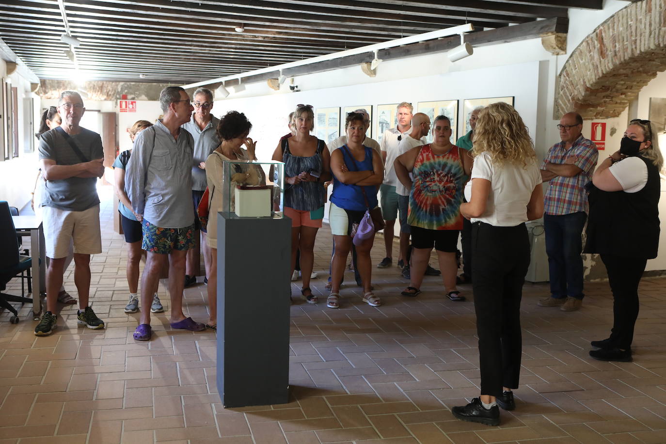 Las imágenes de la exposición sobre la explosión de Cádiz de 1947