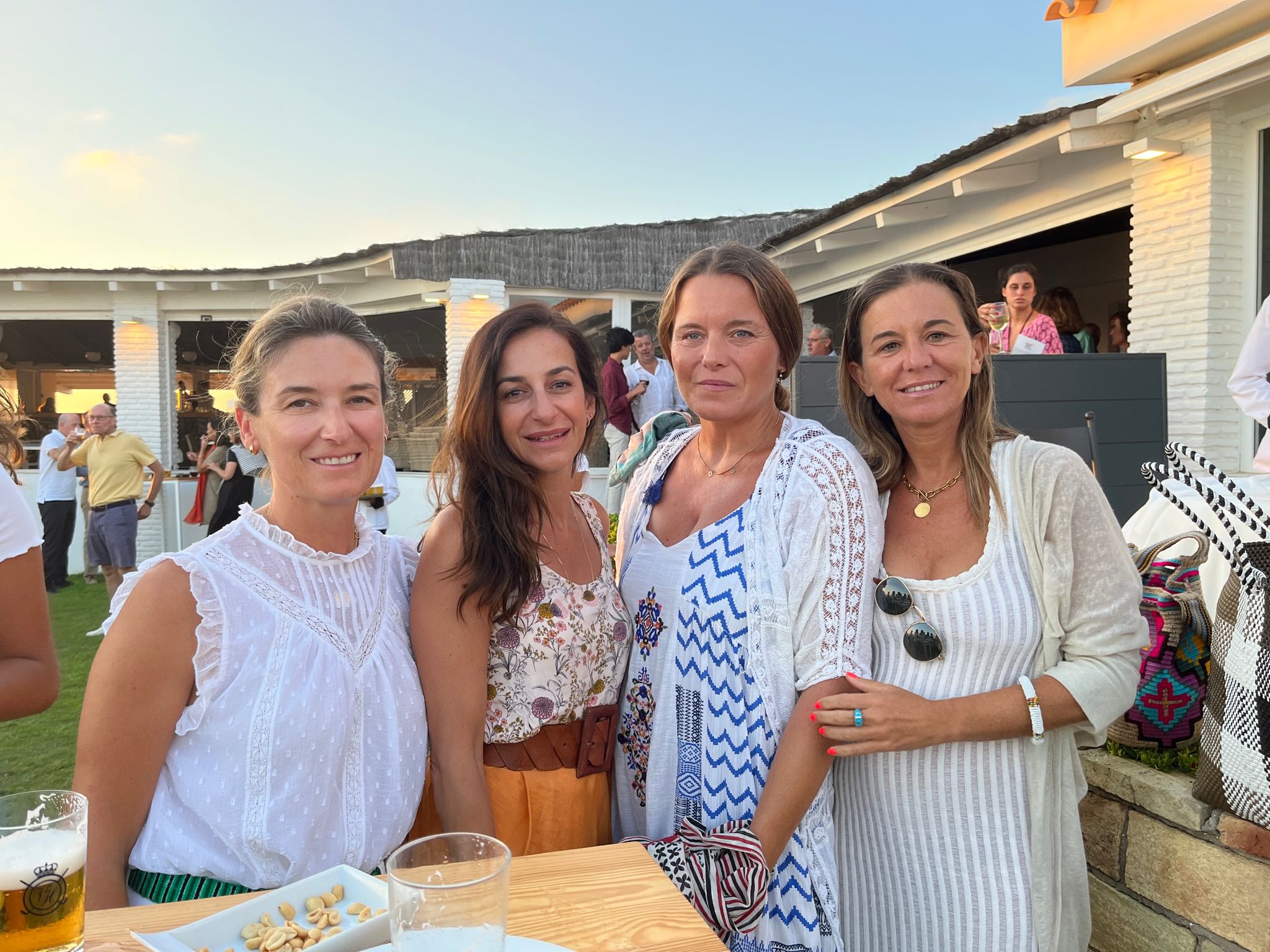 María Cáliz, María Muñoz-Pan, Pilar Toscano y Rebeca González.