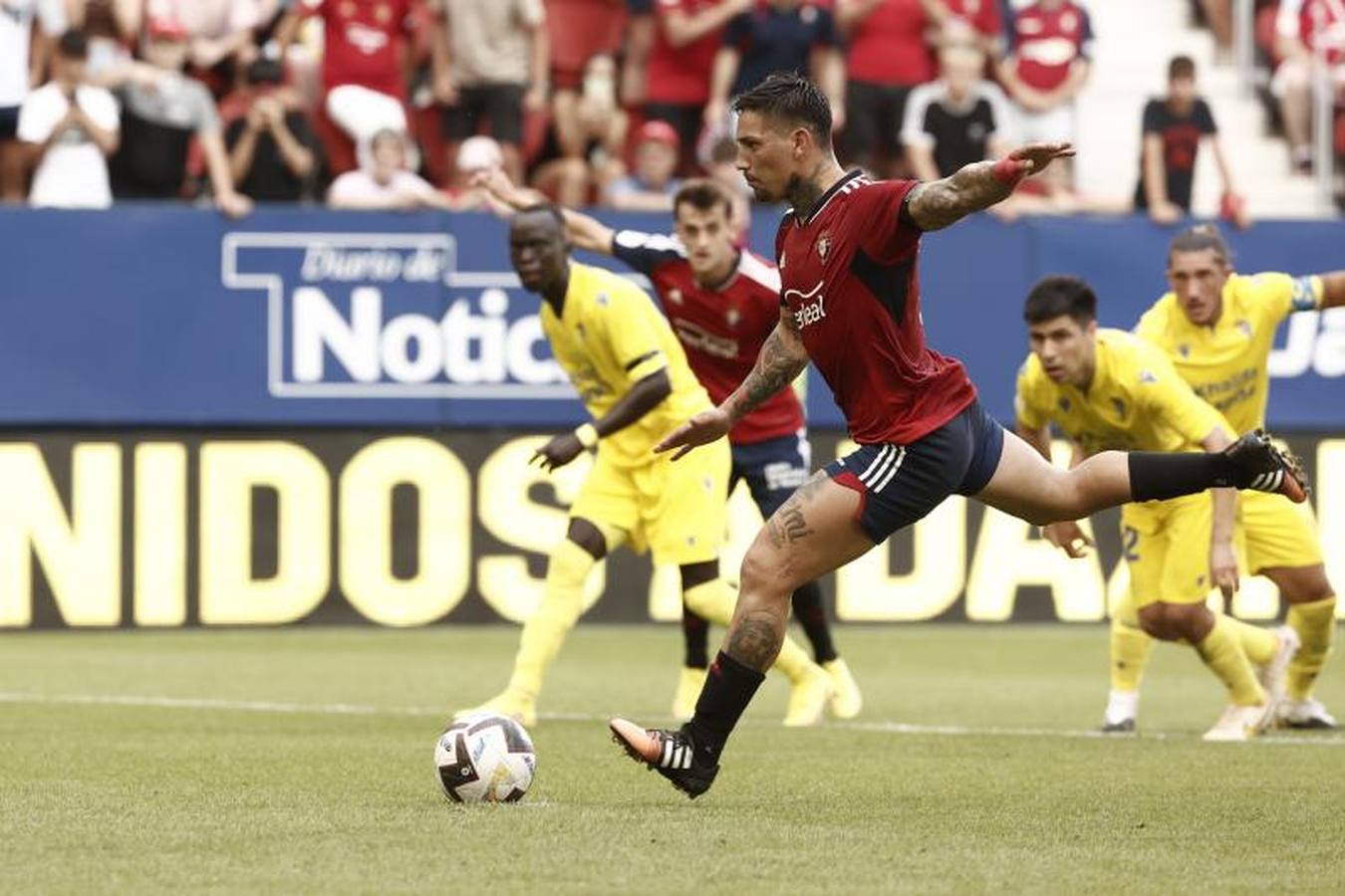 Las imágenes del Osasuna-Cádiz