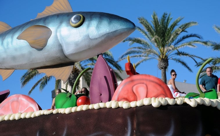 Cádiz cierra esta noche su verano con el tradicional Entierro de la Caballa