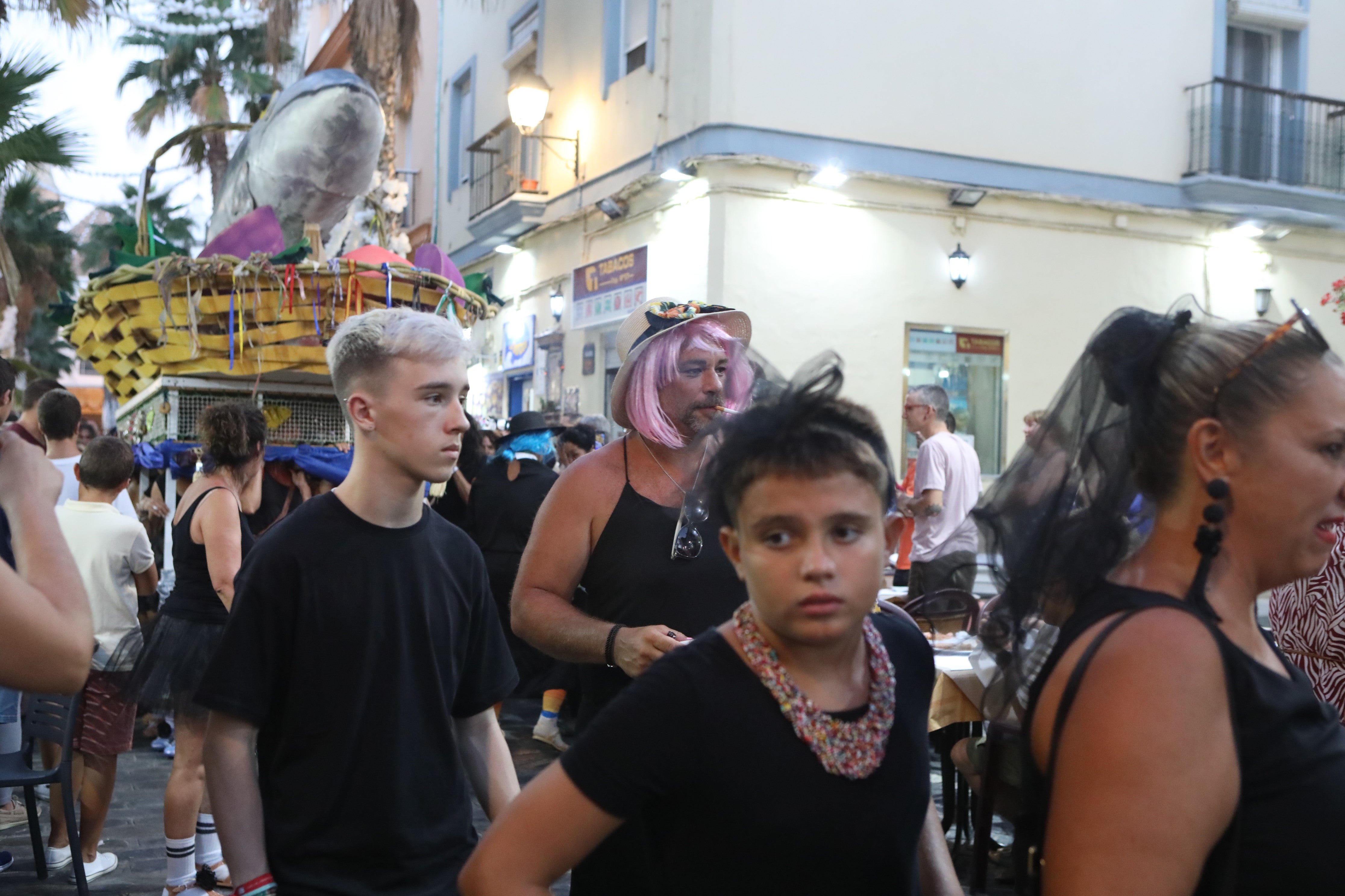 El entierro de la caballa, en imágenes: esta es la fiesta típica de Cádiz