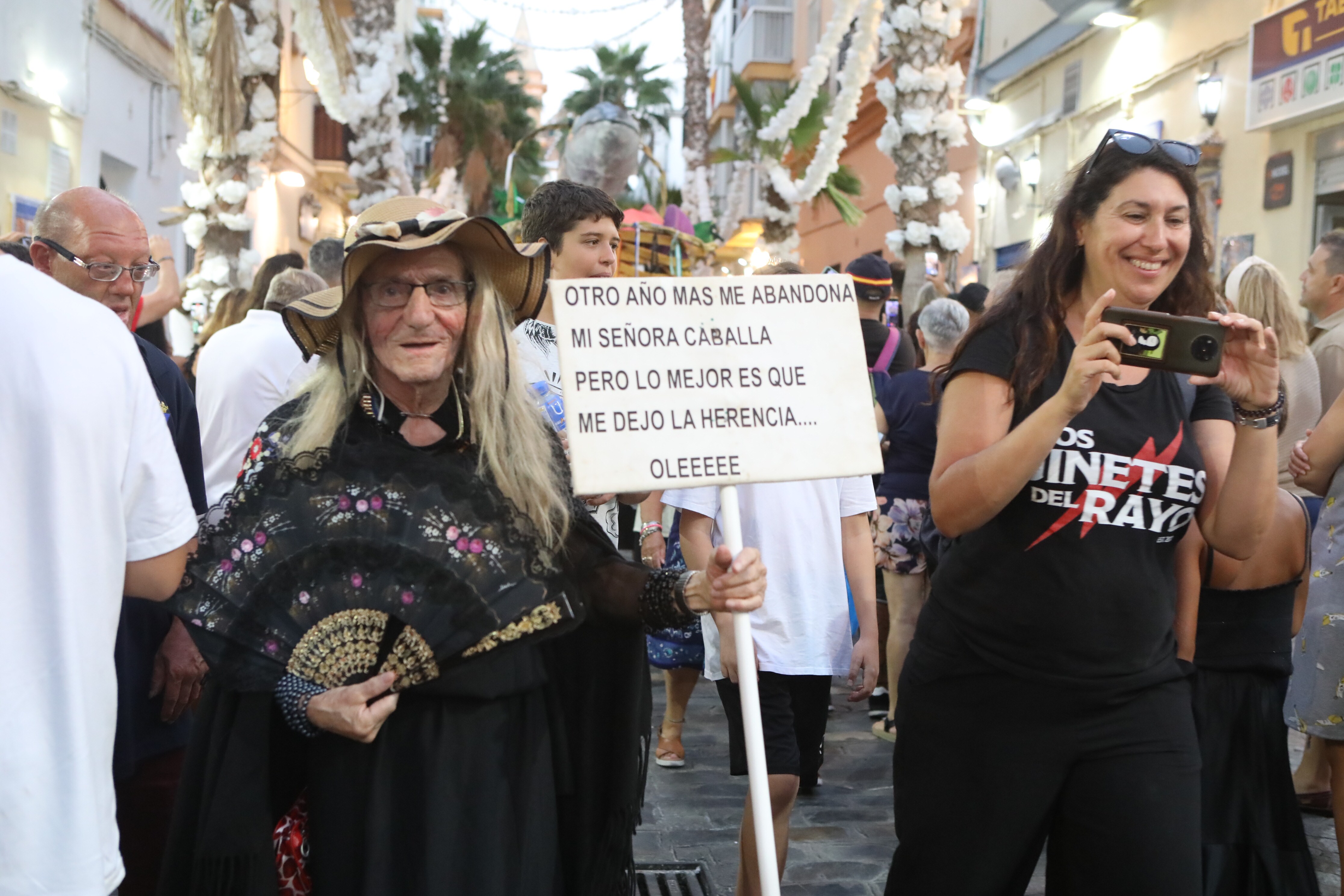El entierro de la caballa, en imágenes: esta es la fiesta típica de Cádiz