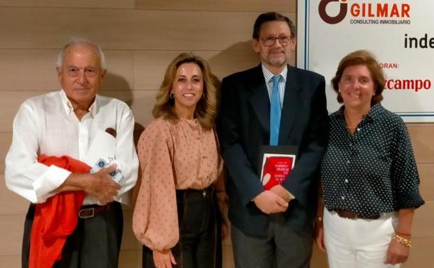 El médico y escritor José Antonio Sánchez Calzado pone el broche de oro al ciclo de conferencias de Vista Hermosa