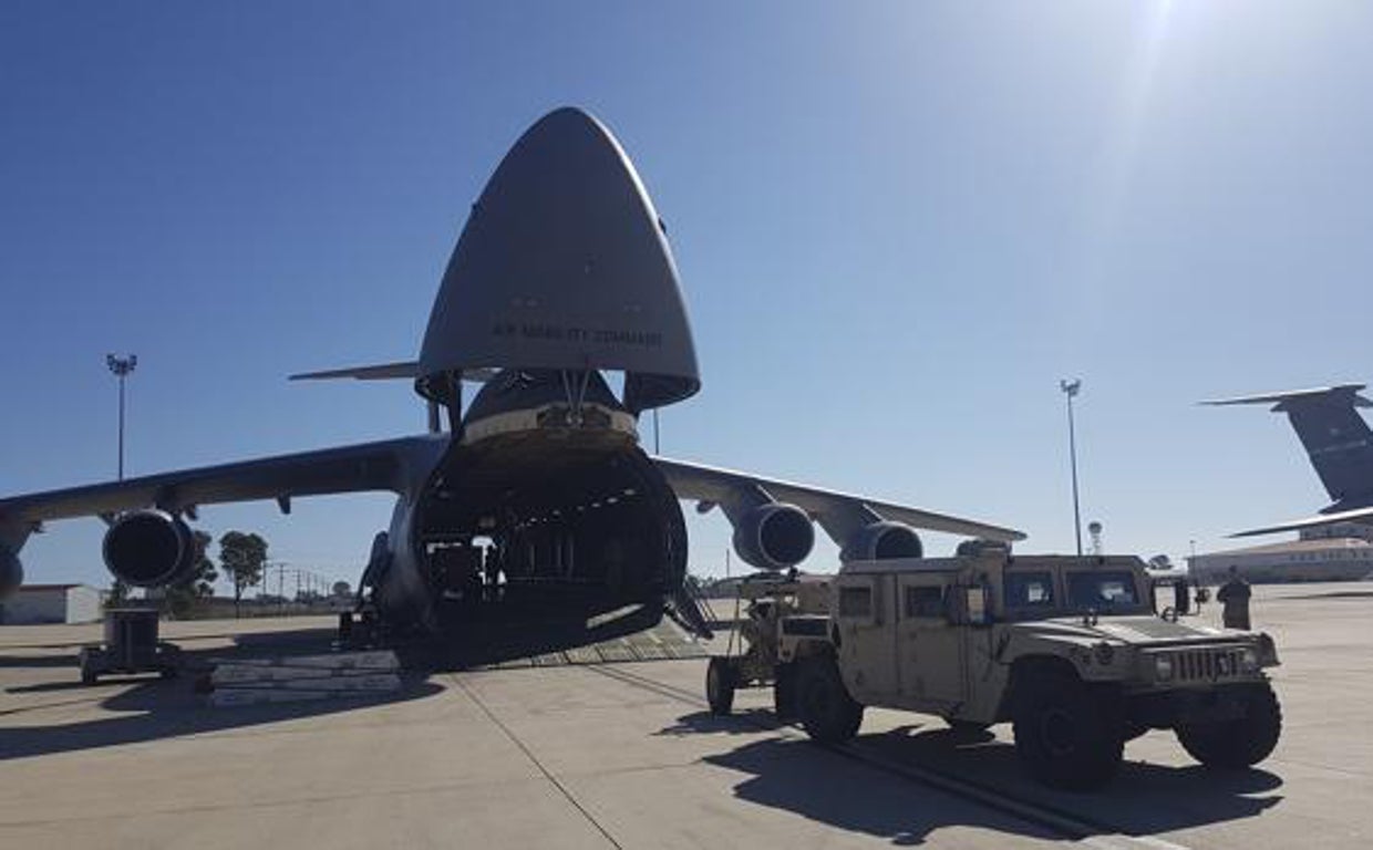 Salen de Rota otros dos aviones con munición de artillería de campaña de grueso calibre para Ucrania