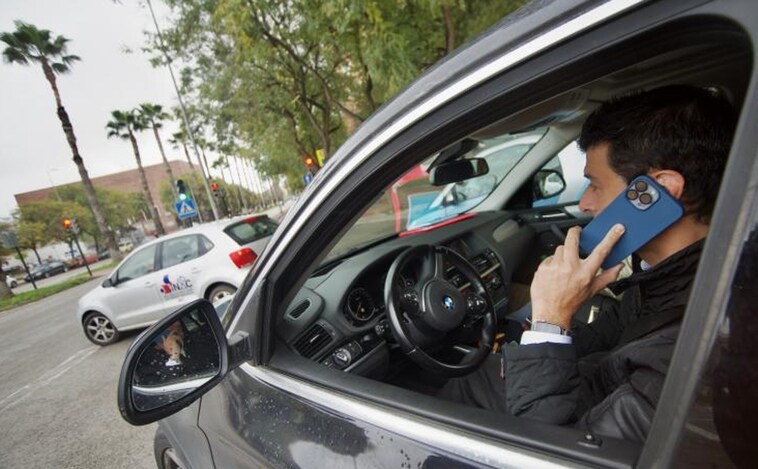 Campaña de control de distracciones al volante, con especial incidencia en el uso del móvil