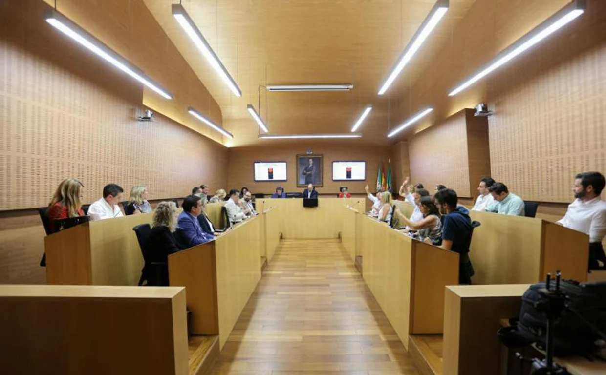El Ayuntamiento del El Puerto consigue aprobar un presupuesto municipal «de ciudad»