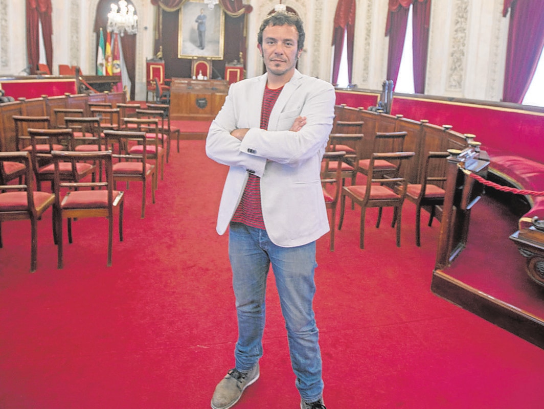 Kichi asegura que tiene tomada la decisión sobre su continuidad en el Ayuntamiento de Cádiz