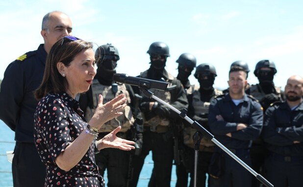 La ministra de Defensa agradece a la Base de Rota su papel destacado en las operaciones de envío de munición de apoyo a Ucrania
