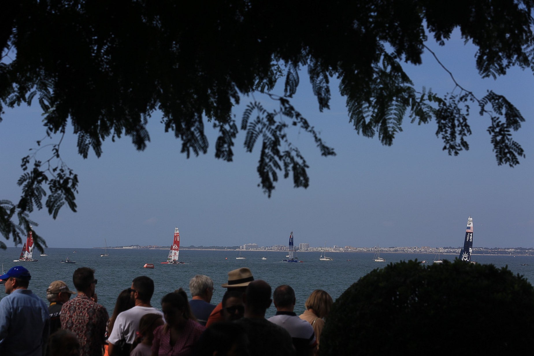 Búscate en las imágenes de Cádiz este domingo de SailGP