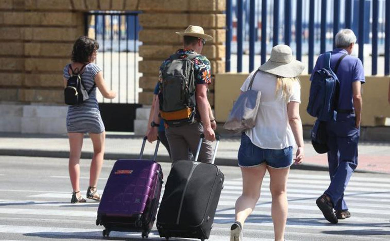 Kichi lleva al Pleno su propuesta para la futura tasa turística