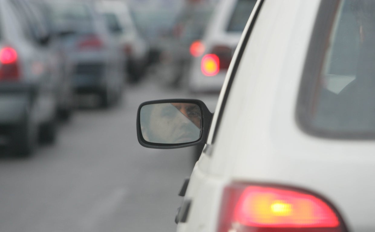 La eddad media de los coches que circulan en Cádiz no supera los 14 años