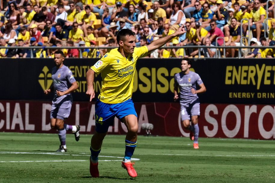 El partido entre el Cádiz y el Villarreal, en imágenes