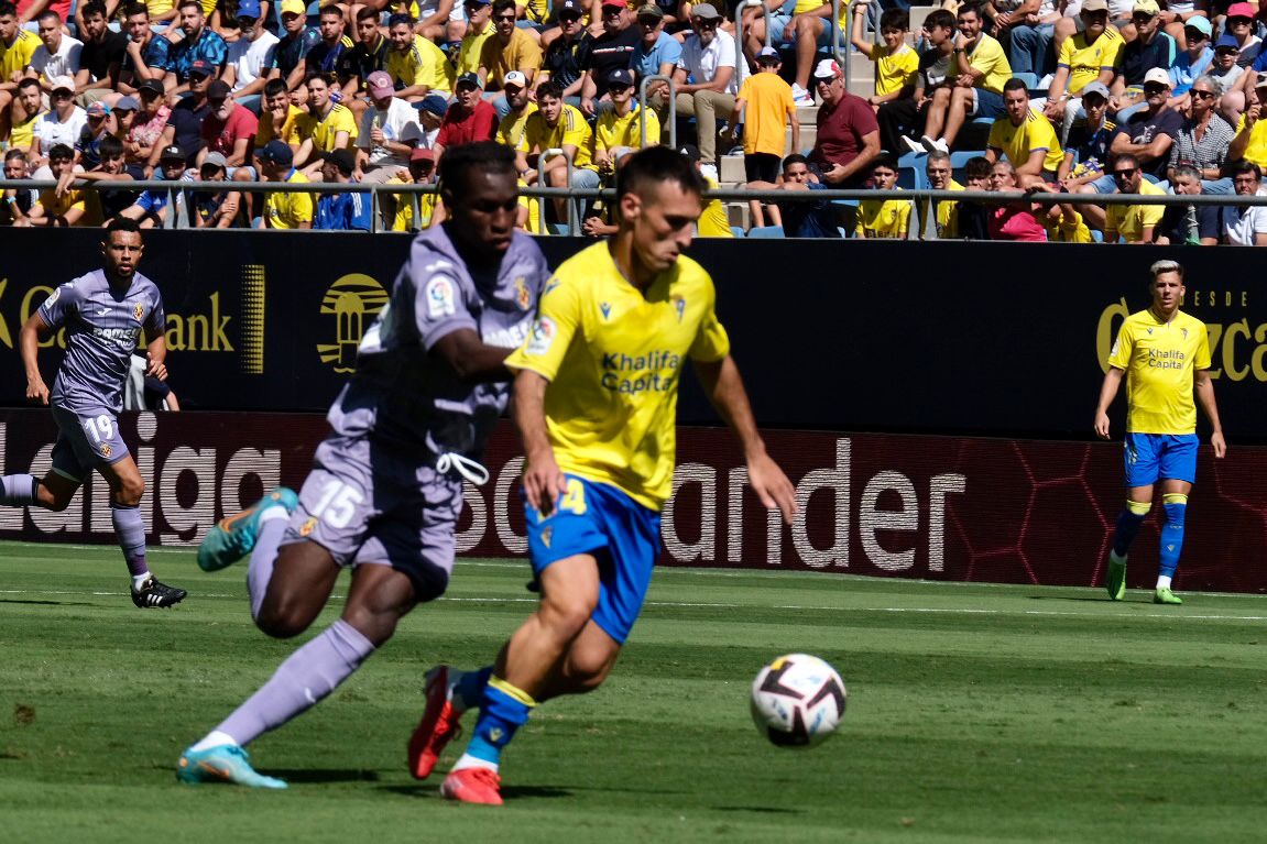 El partido entre el Cádiz y el Villarreal, en imágenes