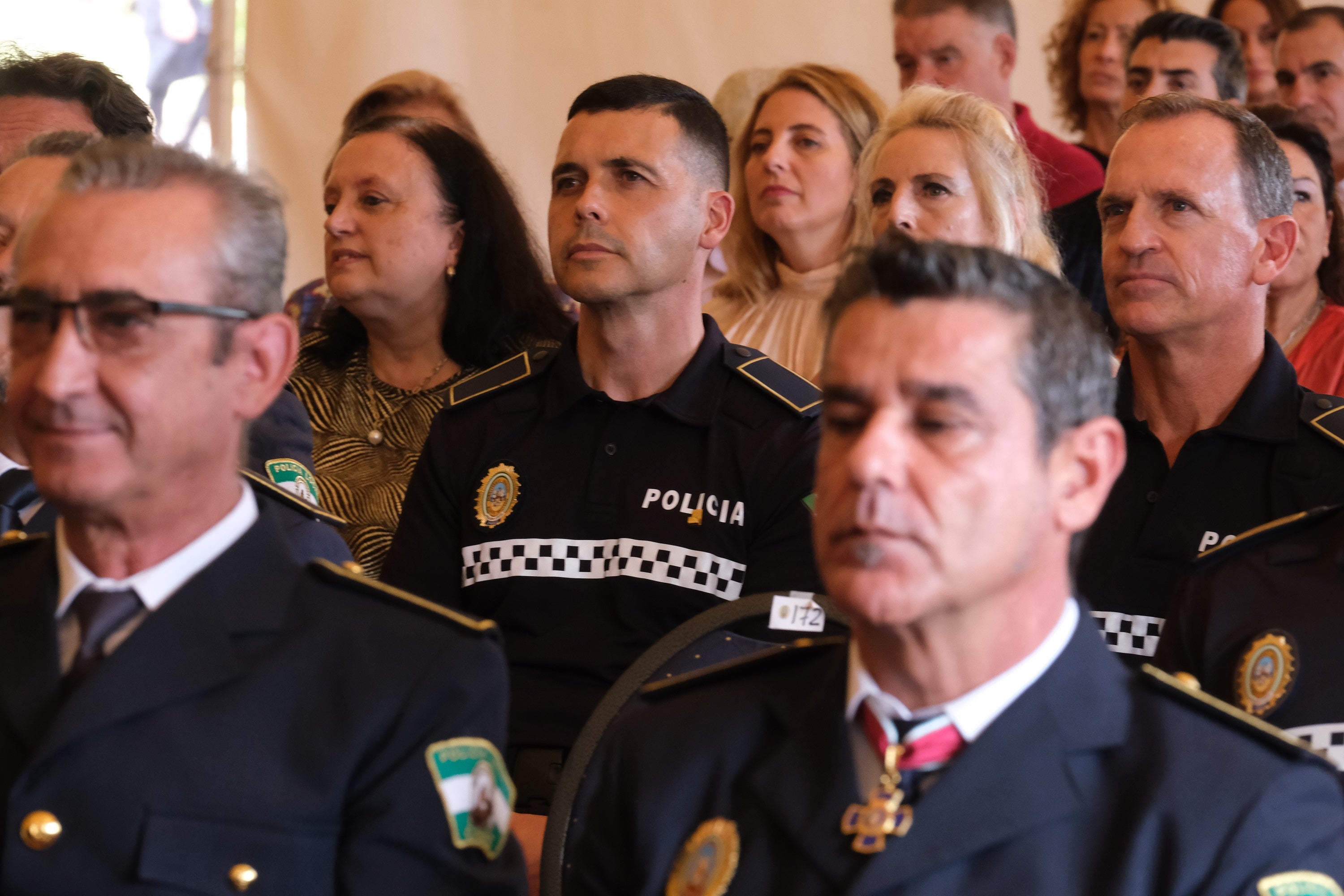 En imágenes: Condecoración a 70 agentes de la Policía Local de Cádiz