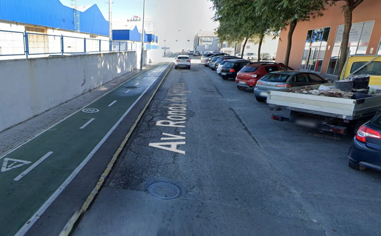 Zona donde se acumulan coches y vehículos más estacionados durante los partidos del Cádiz.