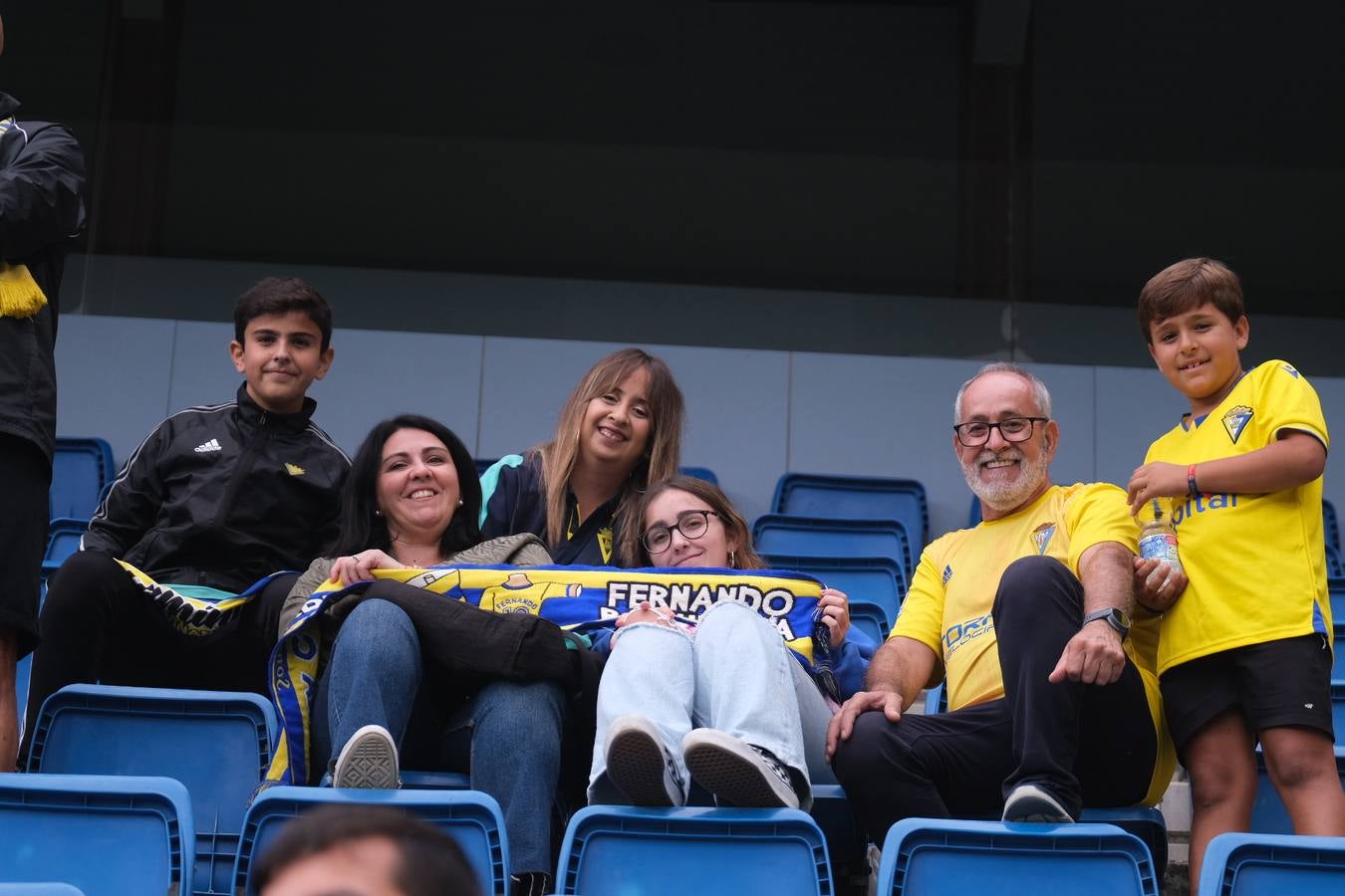 ¿Has estado en el Estadio viendo el Cádiz CF-Real Betis? Búscate en estas imágenes