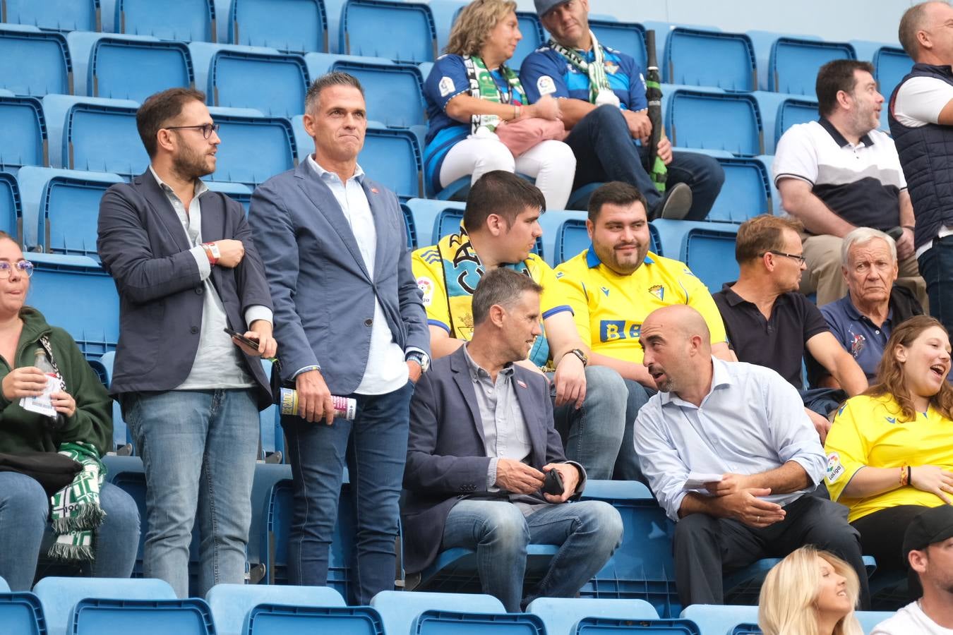 ¿Has estado en el Estadio viendo el Cádiz CF-Real Betis? Búscate en estas imágenes