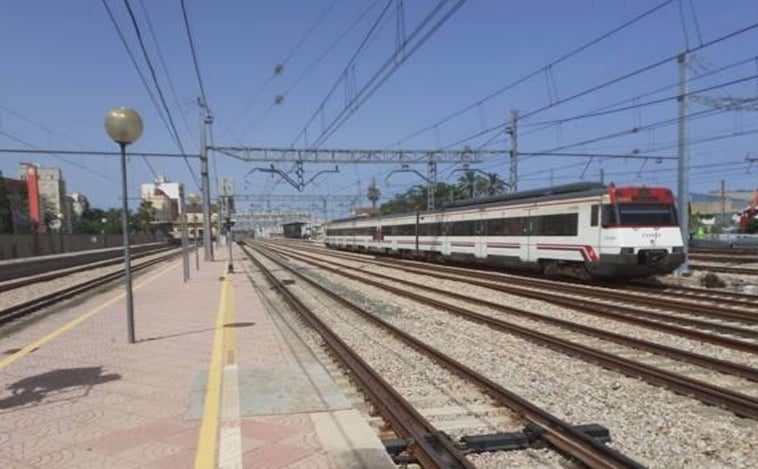 Renfe asegura que siempre hay «refuerzos» en función de la demanda