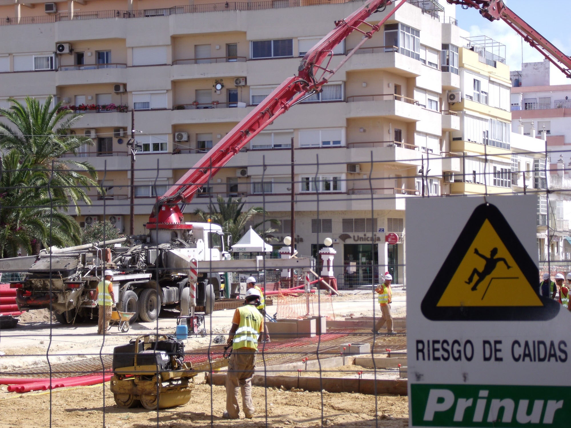 Imágenes históricas: Los años de obras del tranvía de la Bahía de Cádiz