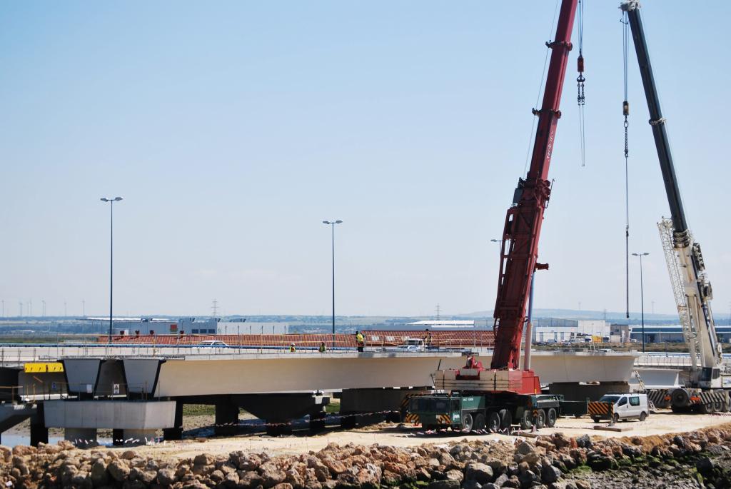 Imágenes históricas: Los años de obras del tranvía de la Bahía de Cádiz