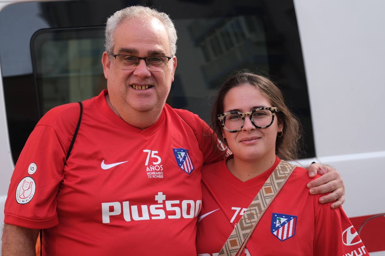 Búscate en el Cádiz - Atlético: el gran ambiente en Carranza, en imágenes