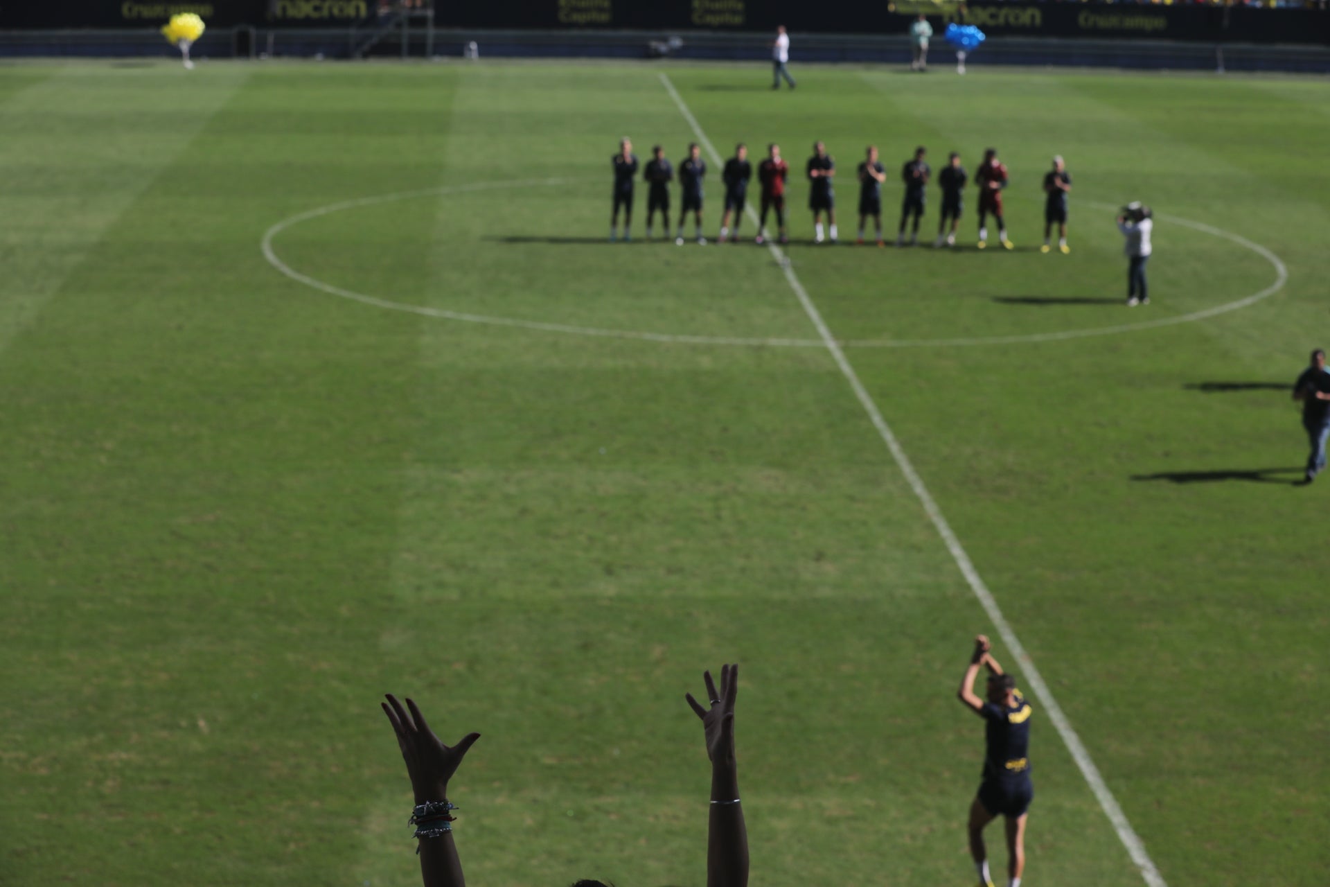 Fotos: la ilusión de los niños llena el Estadio del Cádiz CF