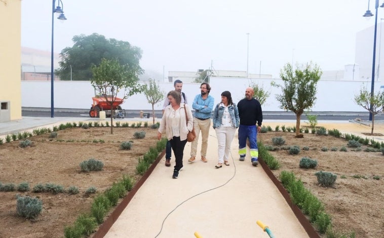 El barrio de Puntales ya cuenta con la circunvalación de la calle Bajales y con dos nuevos espacios verdes