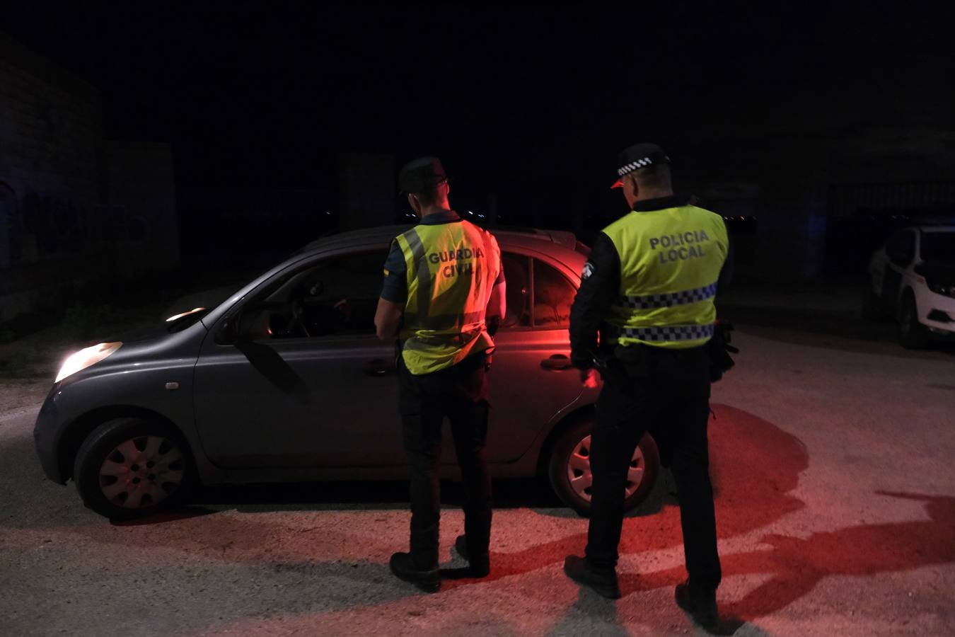 Fotos: De patrulla por los caños de Sancti Petri