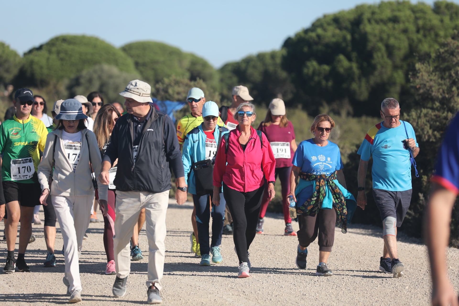 Fotos: La carrera solidaria de la ONG Nueva Bahía en Los Toruños