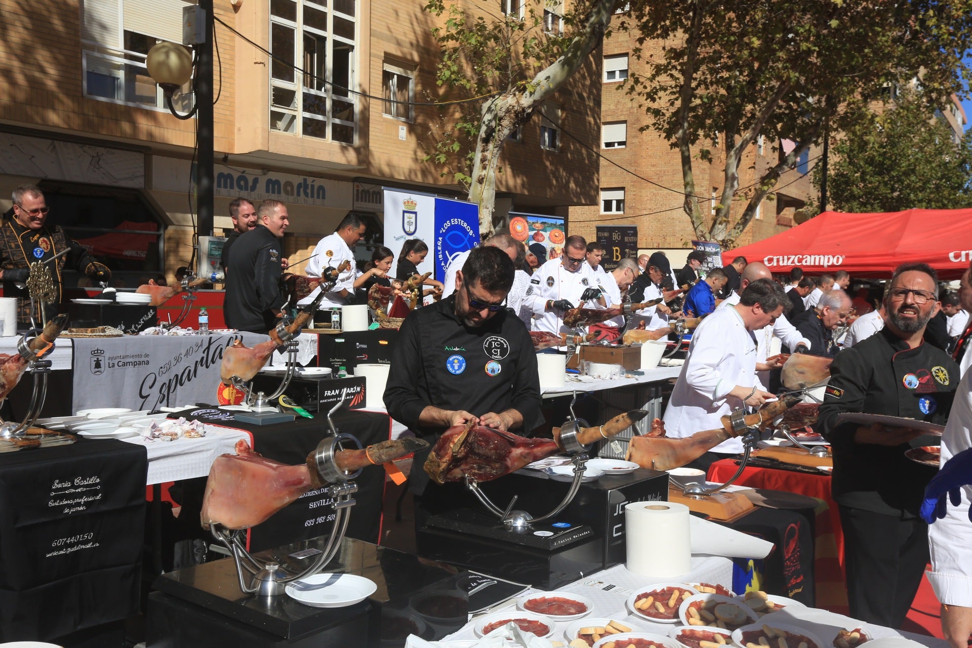 Fotos: Las espectaculares imágenes que dejan los cortadores de jamón en San Fernando