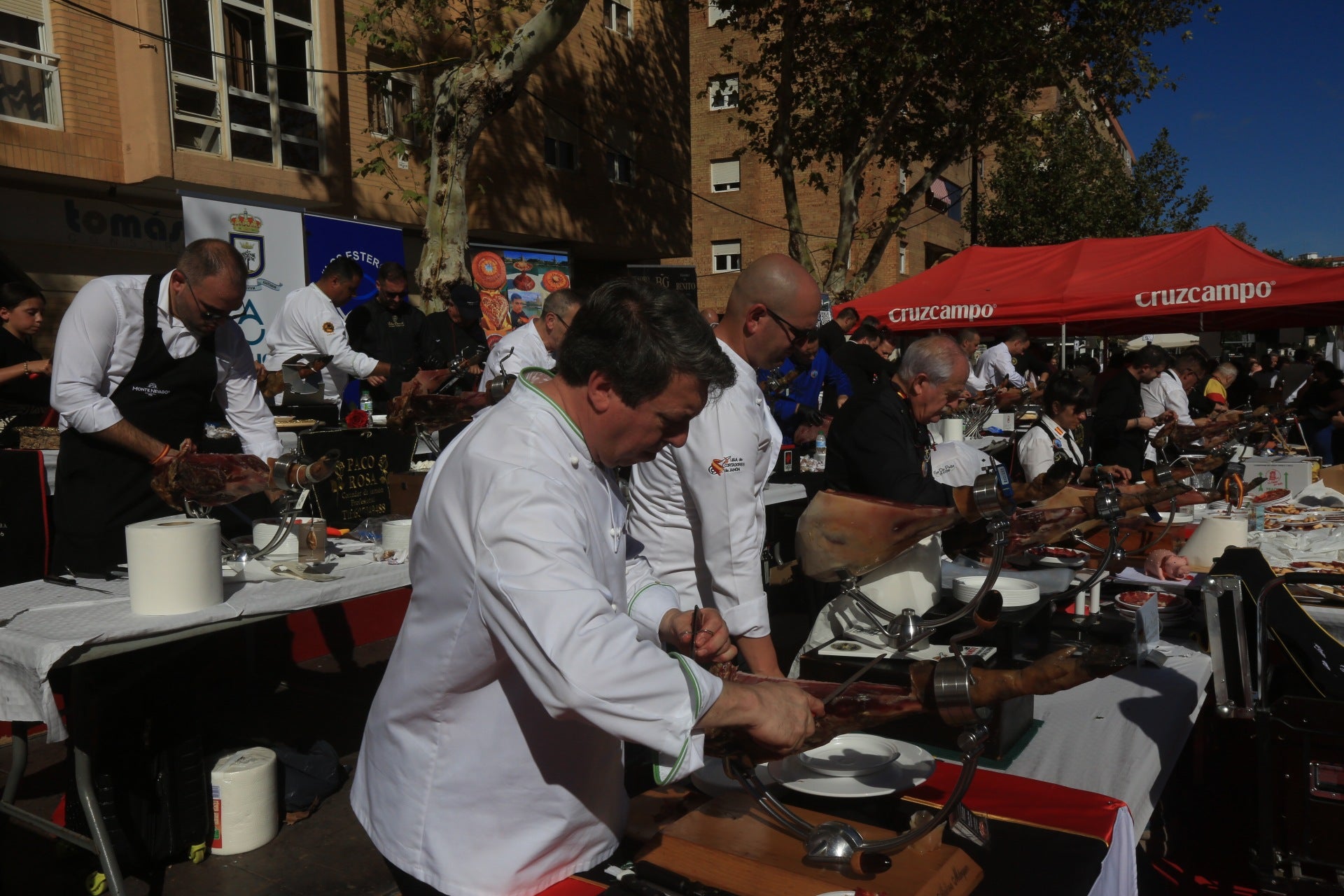 Fotos: Las espectaculares imágenes que dejan los cortadores de jamón en San Fernando