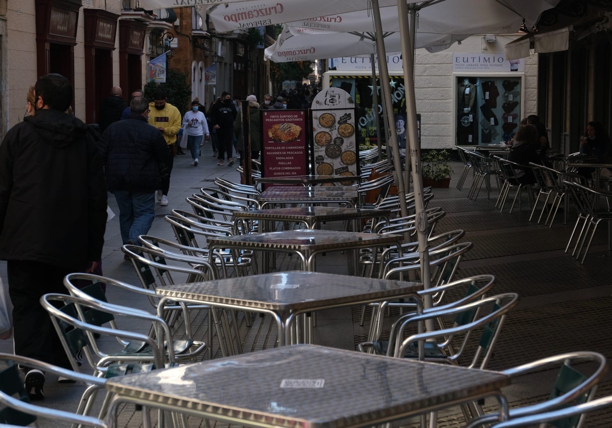 Los hosteleros gaditanos harán un apagón de cinco minutos este martes.