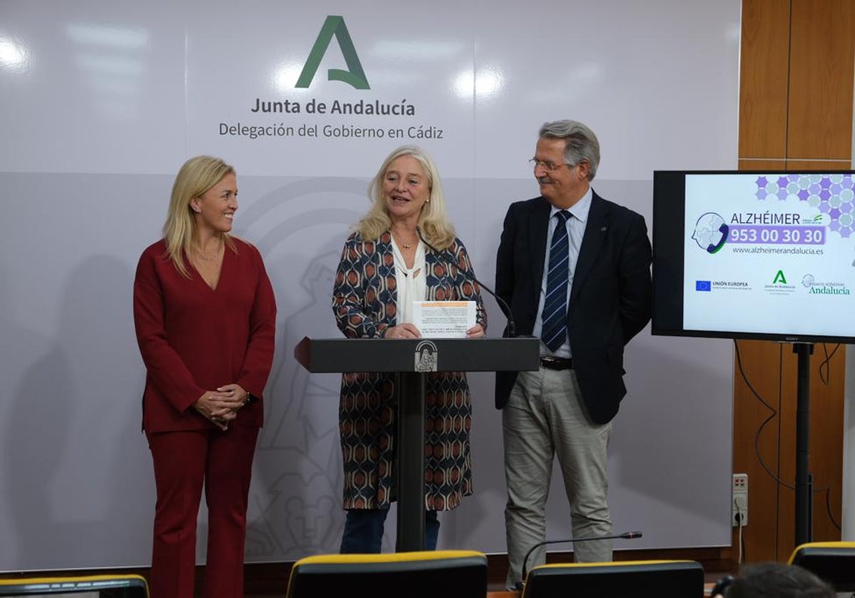 Eva Pajares, Mercedes Colombo y Javier Vázquez presentan la Línea Alzheirmer.