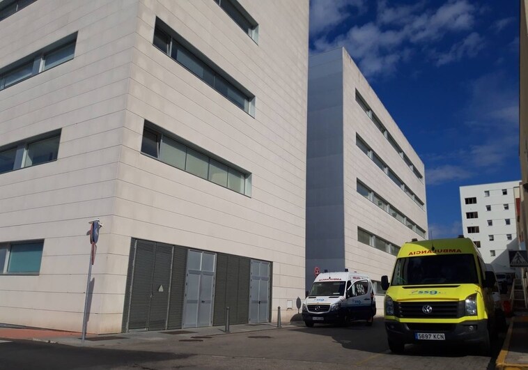 Denuncian la falta de agua caliente en habitaciones de Neumología en el Hospital de Jerez