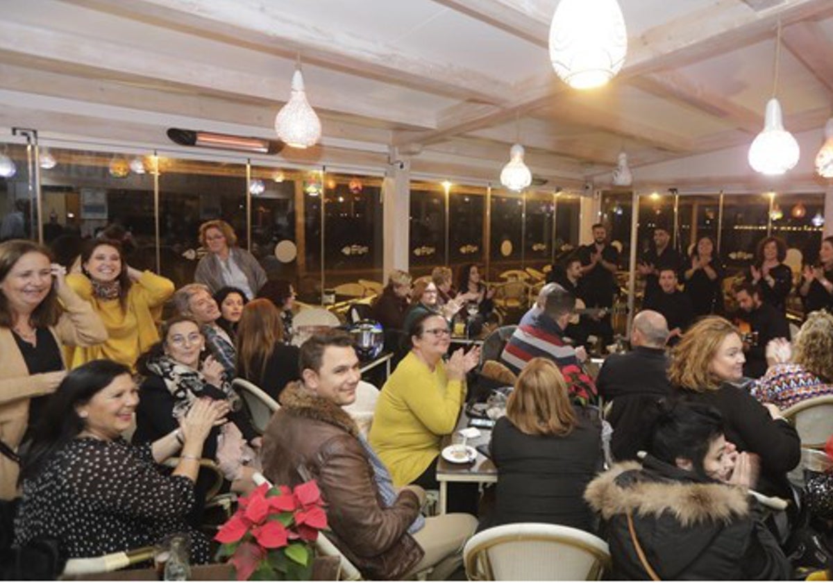 Cena de empresa en uno de los restaurantes de Cádiz