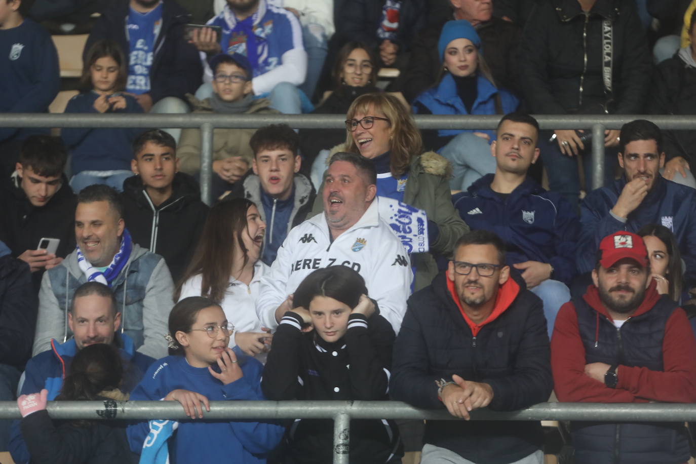 Fotos: Búscate en el partido Xerez CD- Cádiz