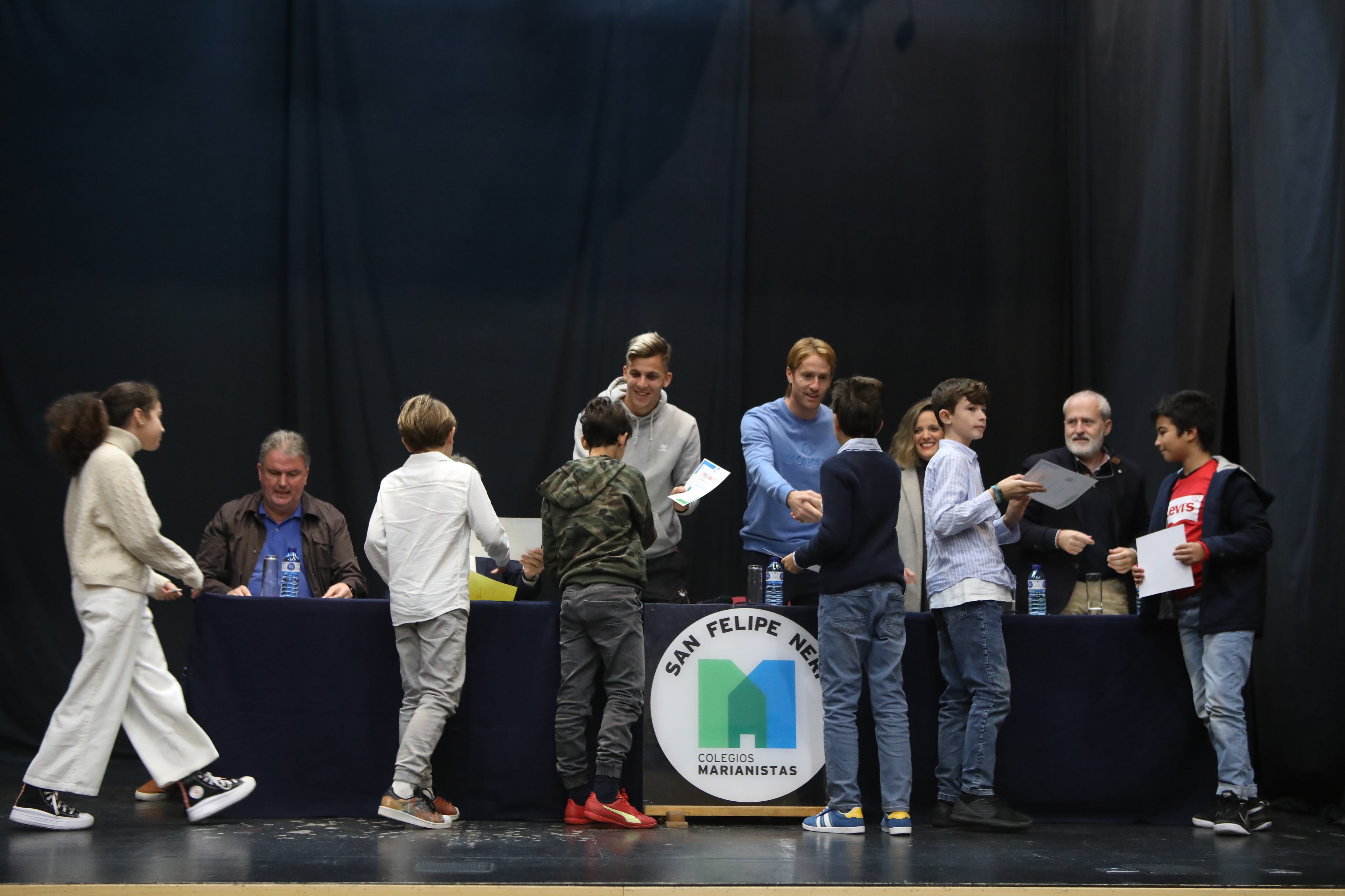 Fotos: Entrega de diplomas del programa TEI a los alumnos de San Felipe Neri