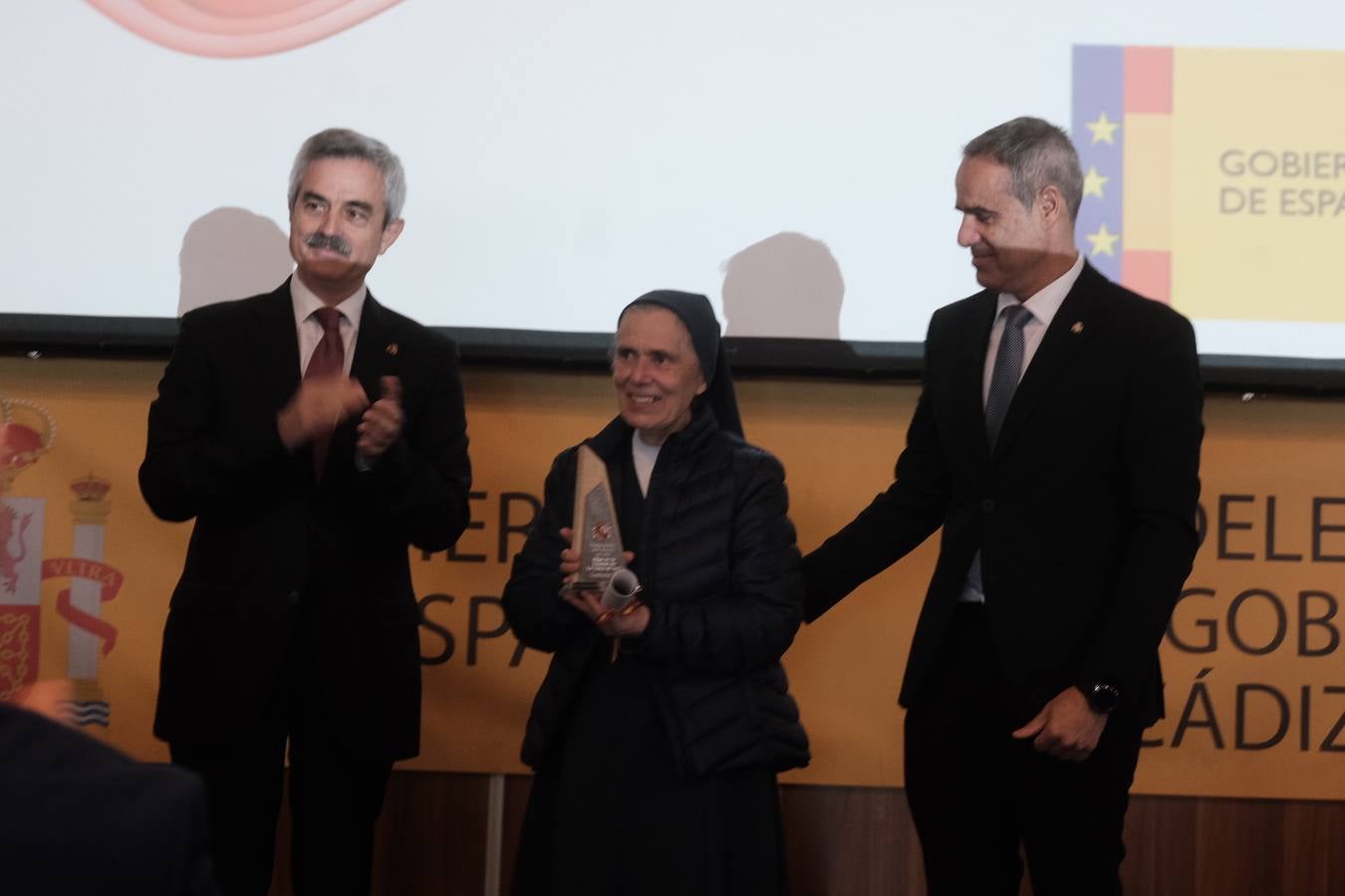 Fotos: Homenaje a destacados gaditanos en el 44 aniversario de la Constitución
