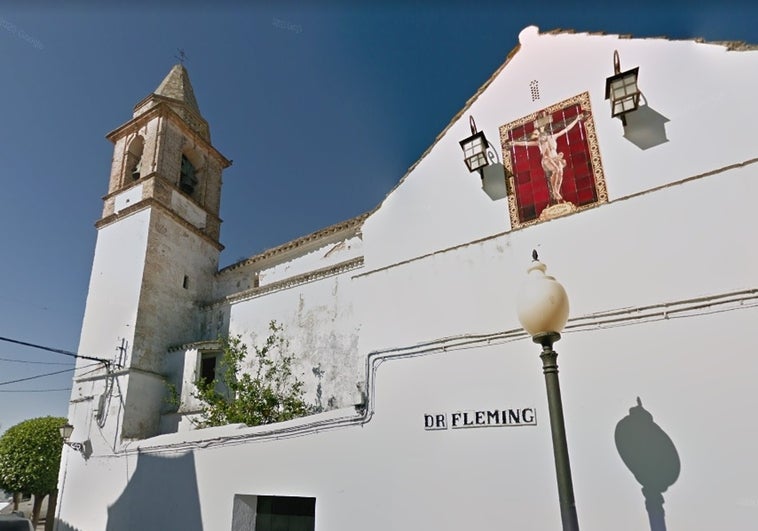 Denunciado en Medina Sidonia por agredir al párroco de una iglesia en un funeral