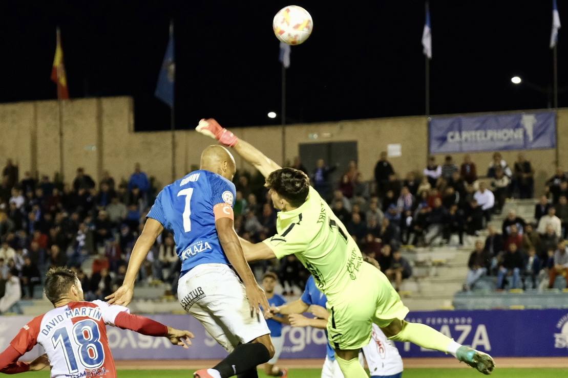 Fotos: Así ha sido el partido del San Fernando - Algeciras