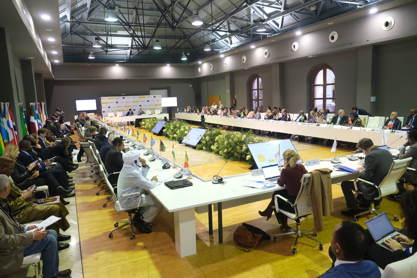 La clausura de la cumbre celebrada en Cádiz, en imágenes